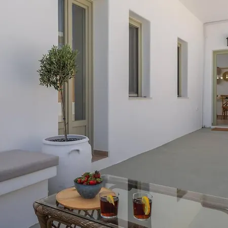 بيت للعطل White Cycladic House *